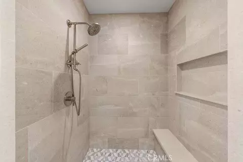Bath - 133 Drumbeat, Irvine, CA 92618 photo 2 of 2