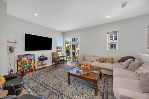 Living - 1102 W Bushell St, Anaheim, CA 92805 photo 1 of 1