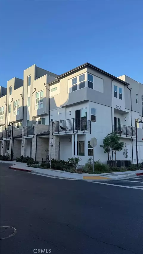 1102 W Bushell St, Anaheim, CA 92805