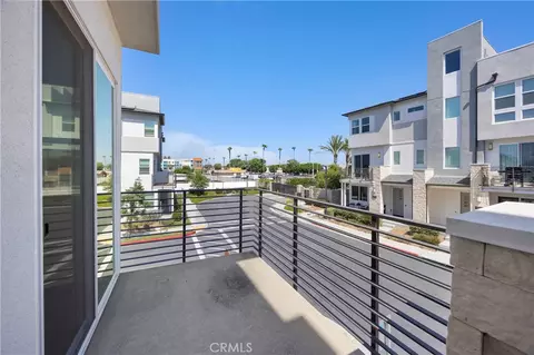 Exterior - 1102 W Bushell St, Anaheim, CA 92805 photo 1 of 2