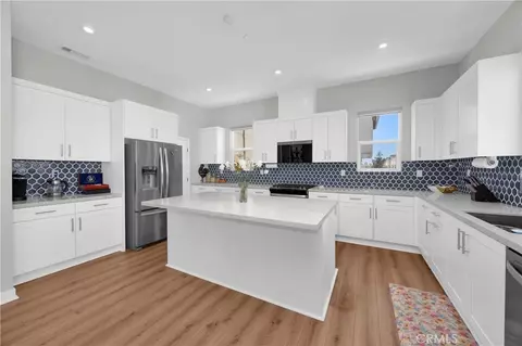 Kitchen - 1102 W Bushell St, Anaheim, CA 92805 photo 2 of 4