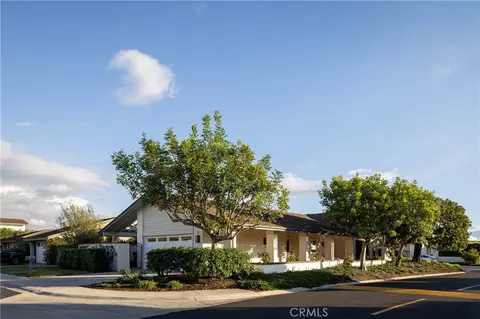 2 Shoal Dr, Corona Del Mar, CA 92625