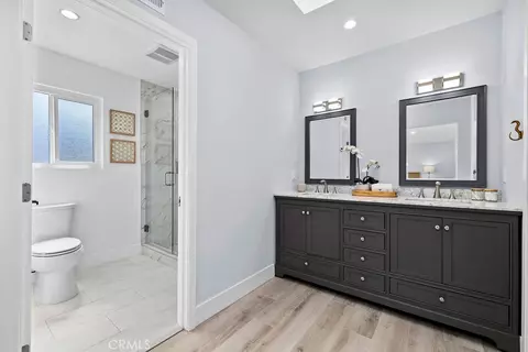 Bath - 19700 Lull, Winnetka, CA 91306 photo 3 of 5