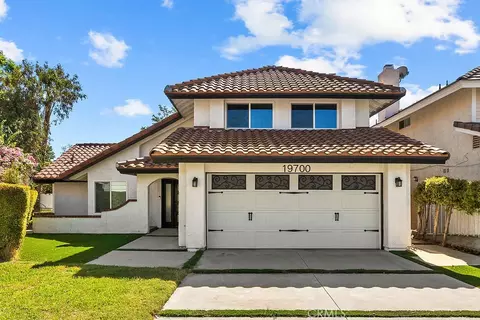 Exterior - 19700 Lull, Winnetka, CA 91306 photo 2 of 8