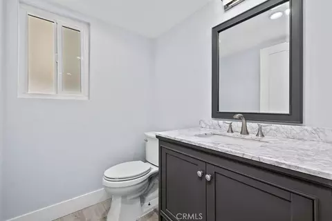 Bath - 19700 Lull, Winnetka, CA 91306 photo 1 of 5