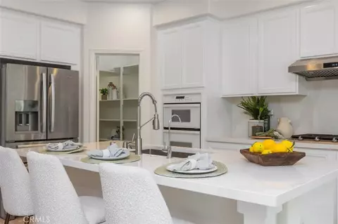 Kitchen - 152 Treehouse, Irvine, CA 92603 photo 3 of 3
