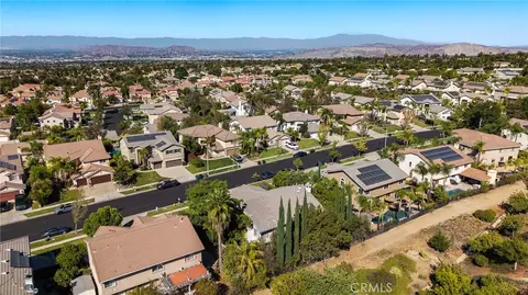 View/Area - 880 Shepard Crest Dr, Corona, CA 92882 photo 10 of 11