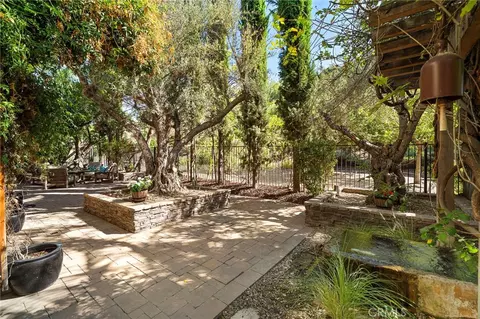 Exterior - 880 Shepard Crest Dr, Corona, CA 92882 photo 8 of 9