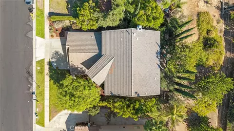 View/Area - 880 Shepard Crest Dr, Corona, CA 92882 photo 6 of 11