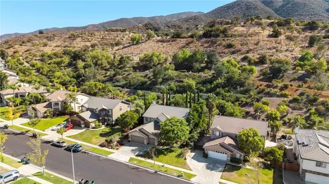 View/Area - 880 Shepard Crest Dr, Corona, CA 92882 photo 5 of 11
