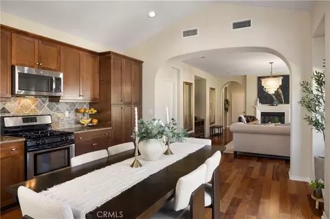 Entry Way - 85 Mission, Irvine, CA 92620 photo 2 of 5