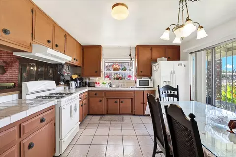 Kitchen - 3949 Bluff, Norco, CA 92860 photo 2 of 3