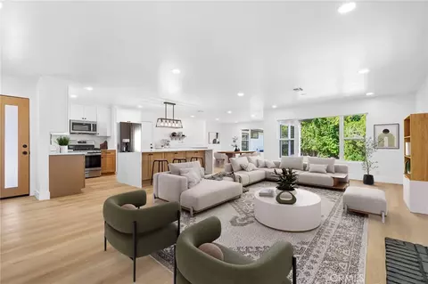 10007 Debra Ave, North Hills, CA 91343
