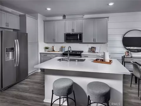 Kitchen - 559 Toledo Way, Oceanside, CA 92057 photo 1 of 2