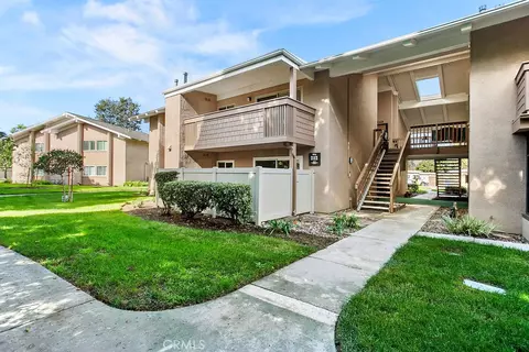 8877 Lauderdale Ct #212B, Huntington Beach, CA 92646