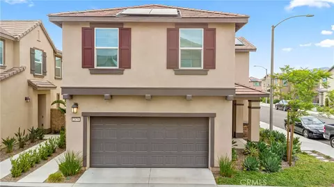 2476 Gunner Rdg, Rialto, CA 92377