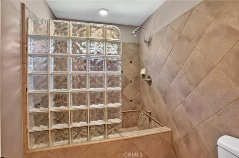 Bath - 13 Calhoun, Irvine, CA 92620 photo 3 of 4