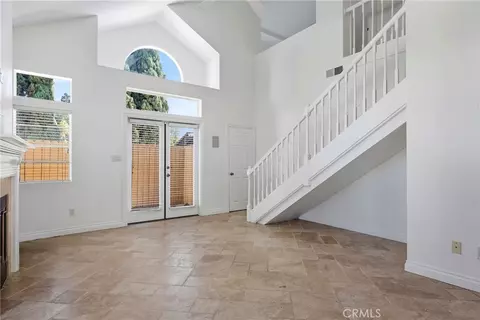 Living - 2575 Elden Ave #3, Costa Mesa, CA 92627 photo 3 of 6
