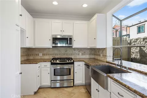 Kitchen - 2575 Elden Ave #3, Costa Mesa, CA 92627 photo 2 of 2
