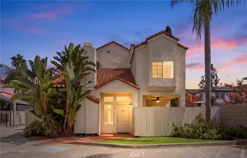 Exterior - 2575 Elden Ave #3, Costa Mesa, CA 92627 photo 6 of 6