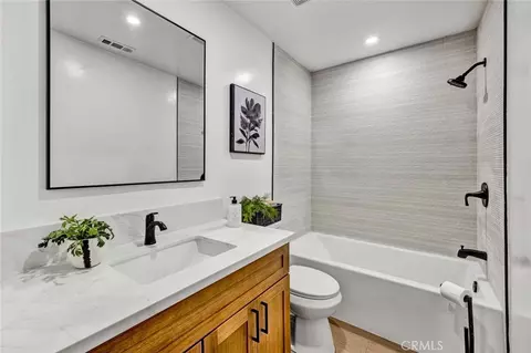 Bath - 1800 E Mayfair, Orange, CA 92867 photo 2 of 3