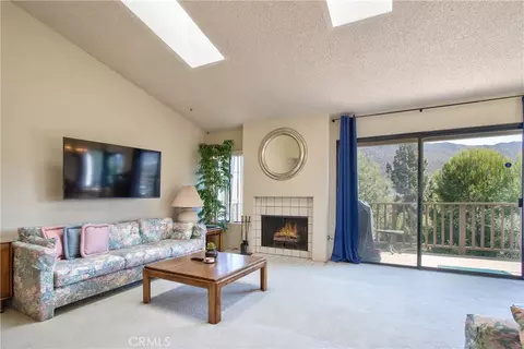 Living - 1738 Pala Lake Dr, Fallbrook, CA 92028 photo 1 of 4