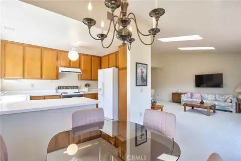 Dining - 1738 Pala Lake Dr, Fallbrook, CA 92028 photo 2 of 2