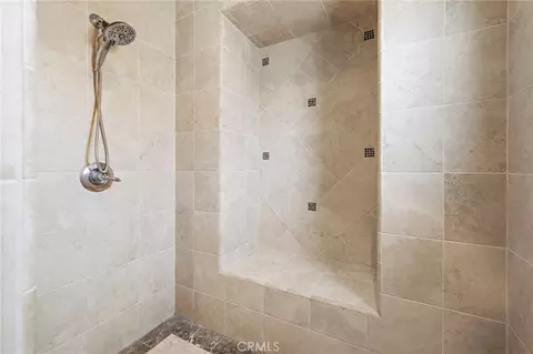Bath - 35 Stowe, Irvine, CA 92620 photo 4 of 5
