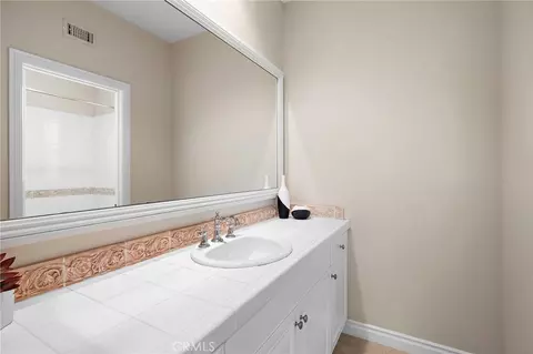 Bath - 35 Stowe, Irvine, CA 92620 photo 5 of 5
