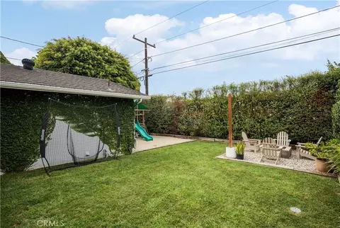 Exterior - 339 E 19th, Costa Mesa, CA 92627 photo 14 of 18