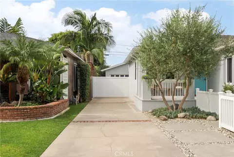 Exterior - 339 E 19th, Costa Mesa, CA 92627 photo 1 of 18