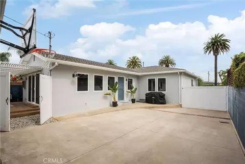 Exterior - 339 E 19th, Costa Mesa, CA 92627 photo 6 of 18