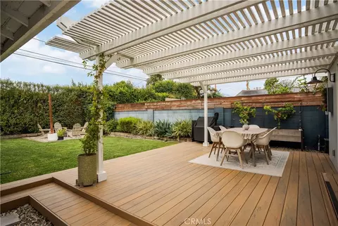 Exterior - 339 E 19th, Costa Mesa, CA 92627 photo 8 of 18