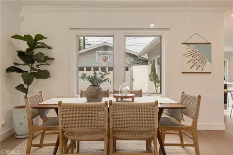 Dining - 339 E 19th, Costa Mesa, CA 92627 photo 2 of 2