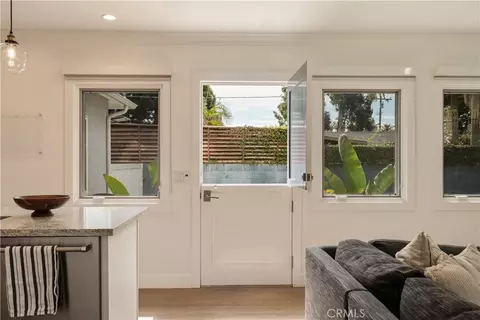 Entry Way - 339 E 19th, Costa Mesa, CA 92627 photo 5 of 6