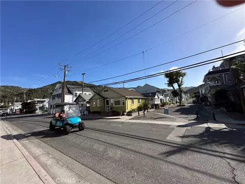 Exterior - 352 Eucalyptus, Avalon, CA 90704 photo 5 of 7