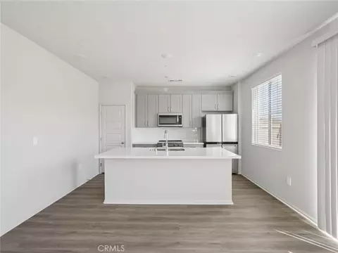 Kitchen - 1940 Limetta Ln, Redlands, CA 92374 photo 2 of 2
