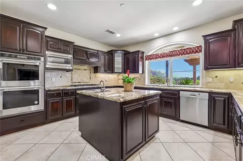 Kitchen - 3676 Alta Vis, Fallbrook, CA 92028 photo 2 of 5