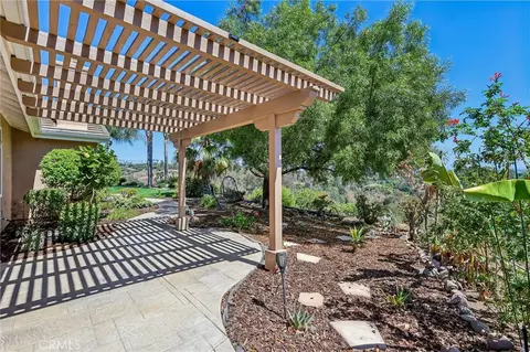 Exterior - 3676 Alta Vis, Fallbrook, CA 92028 photo 4 of 12
