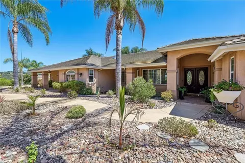 Exterior - 3676 Alta Vis, Fallbrook, CA 92028 photo 2 of 12