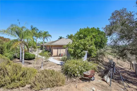 Exterior - 3676 Alta Vis, Fallbrook, CA 92028 photo 7 of 12