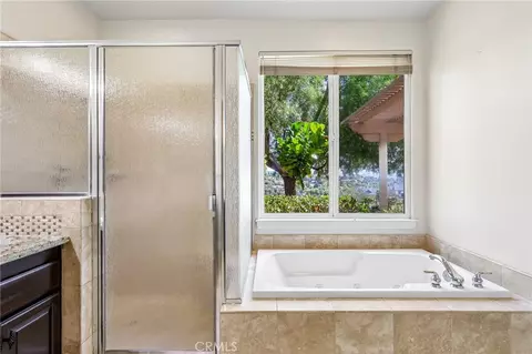 Bath - 3676 Alta Vis, Fallbrook, CA 92028 photo 5 of 6