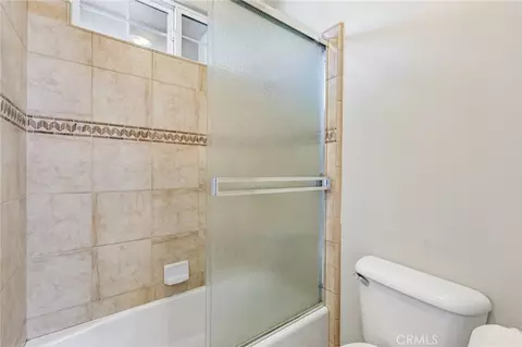 Bath - 3676 Alta Vis, Fallbrook, CA 92028 photo 1 of 6