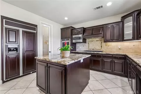 Kitchen - 3676 Alta Vis, Fallbrook, CA 92028 photo 5 of 5
