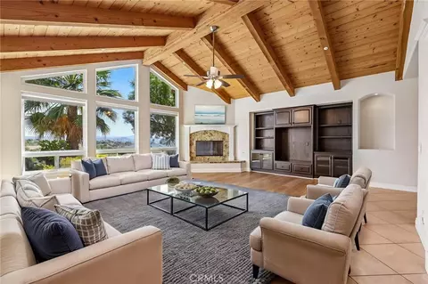 Living - 3676 Alta Vis, Fallbrook, CA 92028 photo 6 of 14
