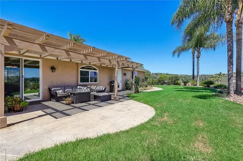 Exterior - 3676 Alta Vis, Fallbrook, CA 92028 photo 9 of 12