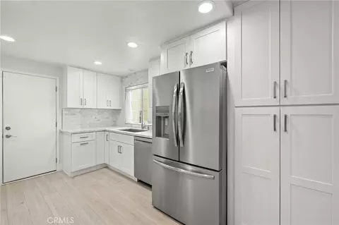 Kitchen - 24 Sunfish, Irvine, CA 92604 photo 2 of 4