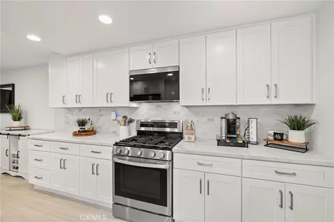 Kitchen - 24 Sunfish, Irvine, CA 92604 photo 4 of 4