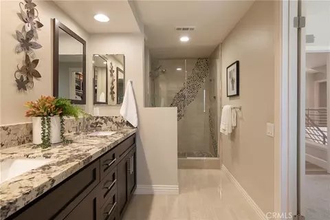 Bath - 35 Diamante, Irvine, CA 92620 photo 3 of 6