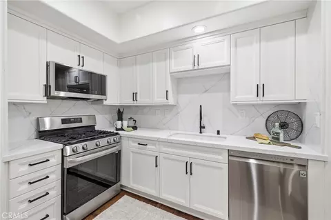Kitchen - 33 Nightshade, Irvine, CA 92603 photo 2 of 2